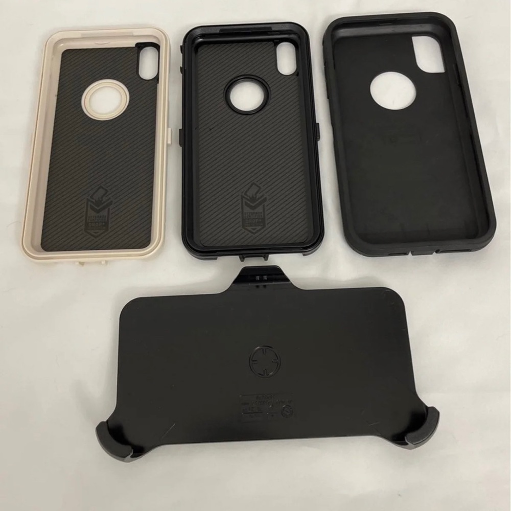 NWOT Otter Box Case iPhone XS - Picture 2 of 3